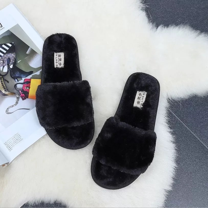Cozy Feels Slippers
