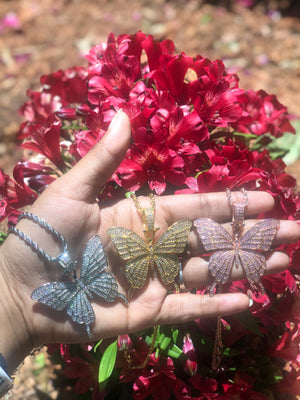 ‘Mariposa’ Pendant Necklace