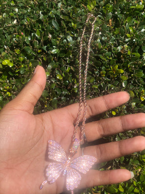 ‘Mariposa’ Pendant Necklace